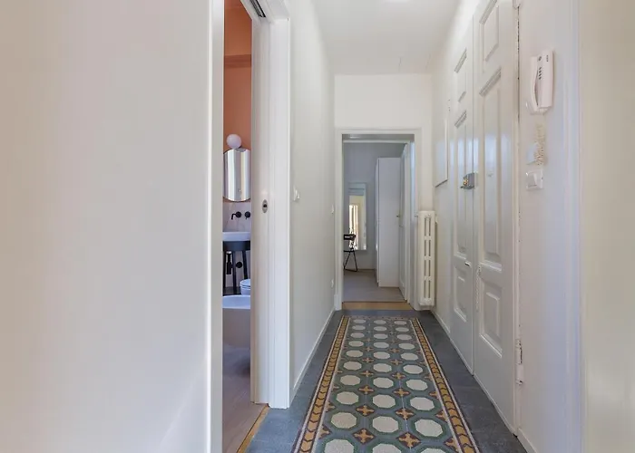 Guesthost - Accademia Delle Belle Arti *