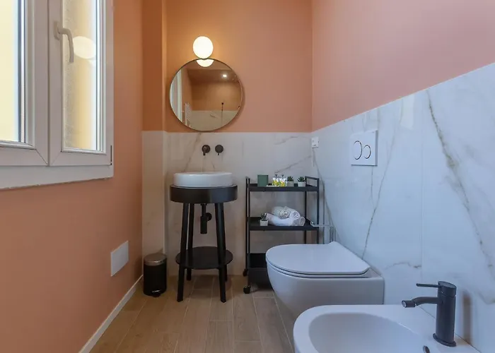 Guesthost - Accademia Delle Belle Arti *