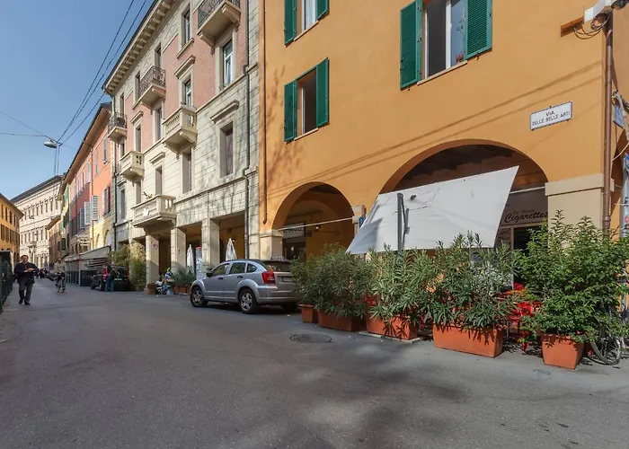 Guesthost - Accademia Delle Belle Arti * Bologne