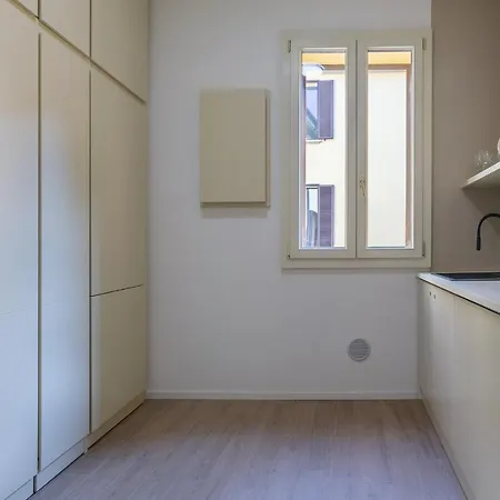 Apartment Guesthost - Accademia Delle Belle Arti Bologna