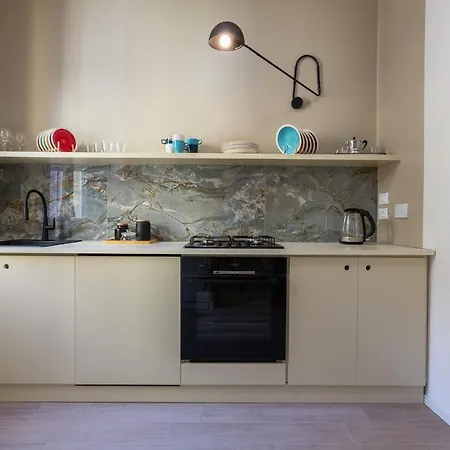 Guesthost - Accademia Delle Belle Arti *