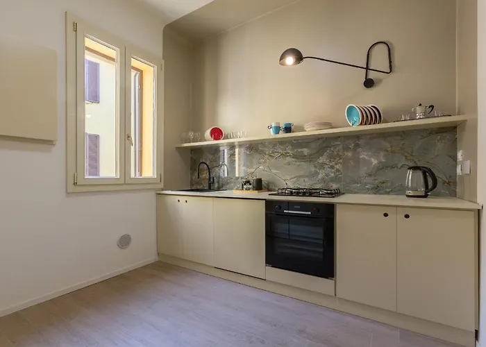 Guesthost - Accademia Delle Belle Arti Apartment