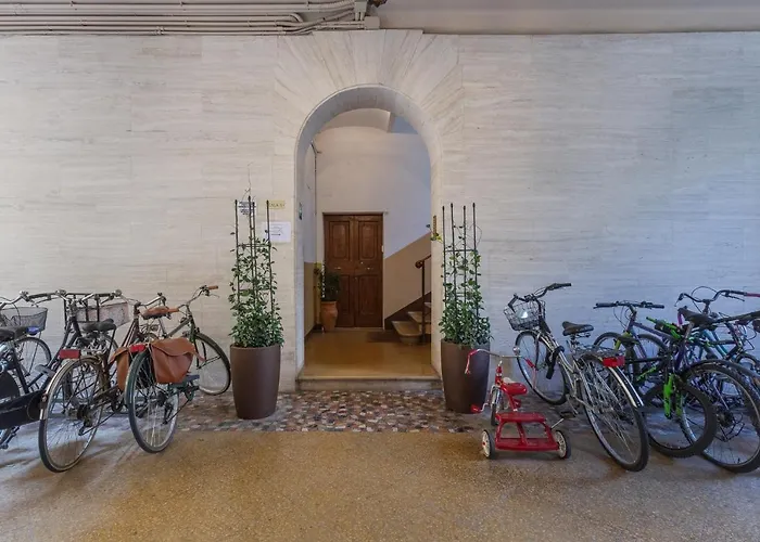 Apartment Guesthost - Accademia Delle Belle Arti